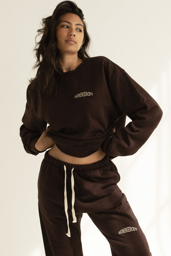 HOMMEBODY EMBROIDERED CHOCOLATE SWEATPANTS
